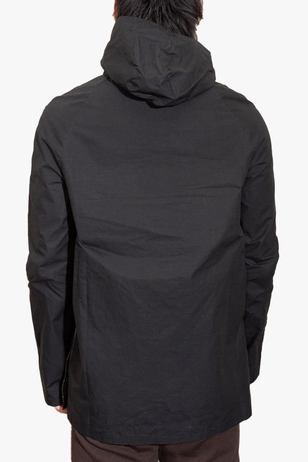 HIDDEN IN-SIDE BAND WINDBREAKER