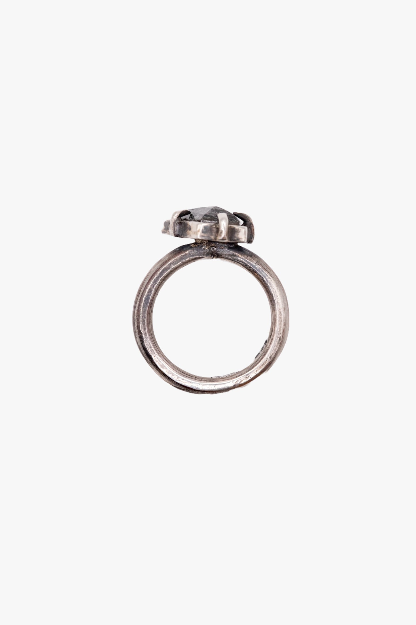 RX05 Dutilated Quartsz ring