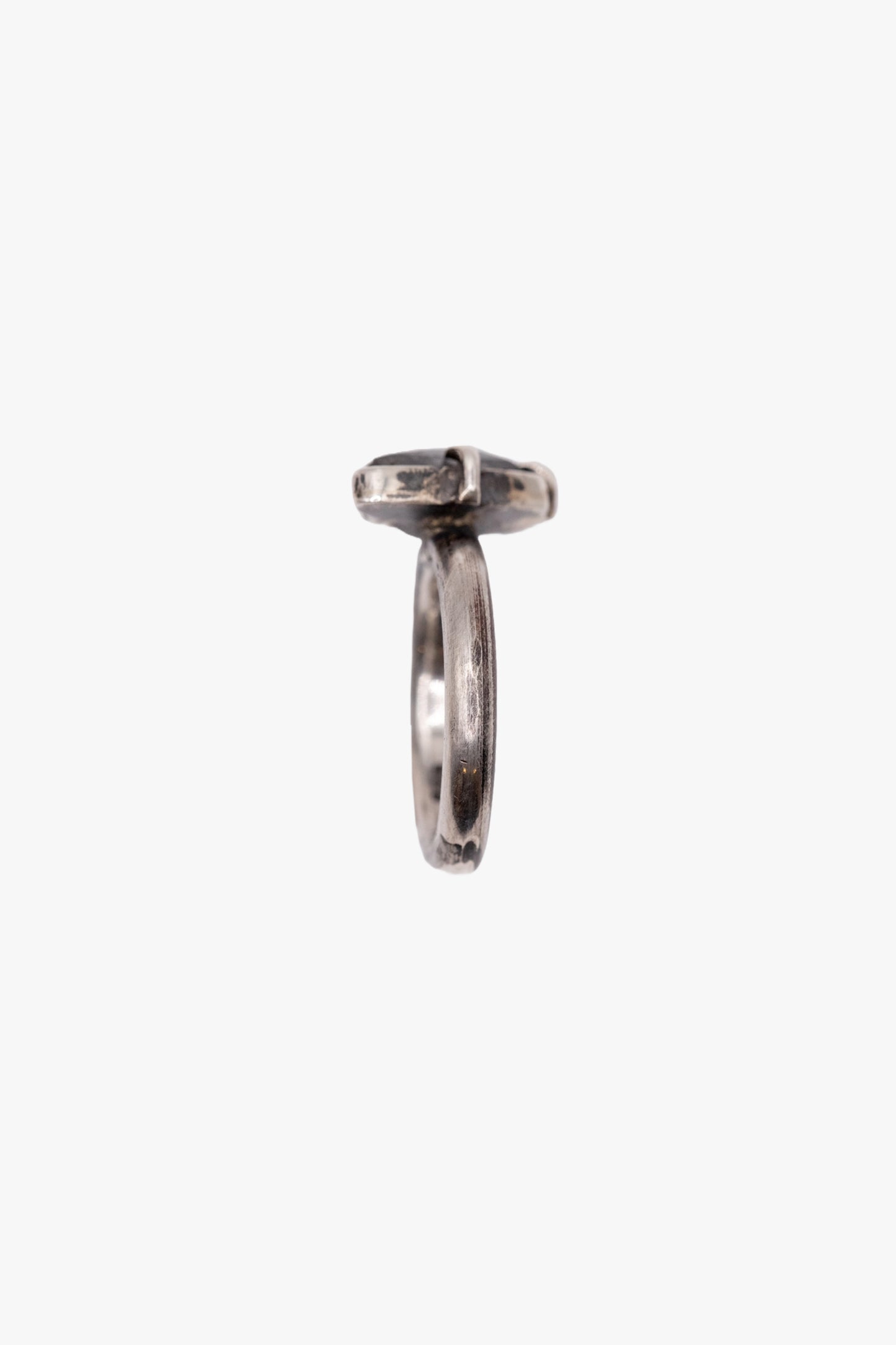 RX05 Dutilated Quartsz ring