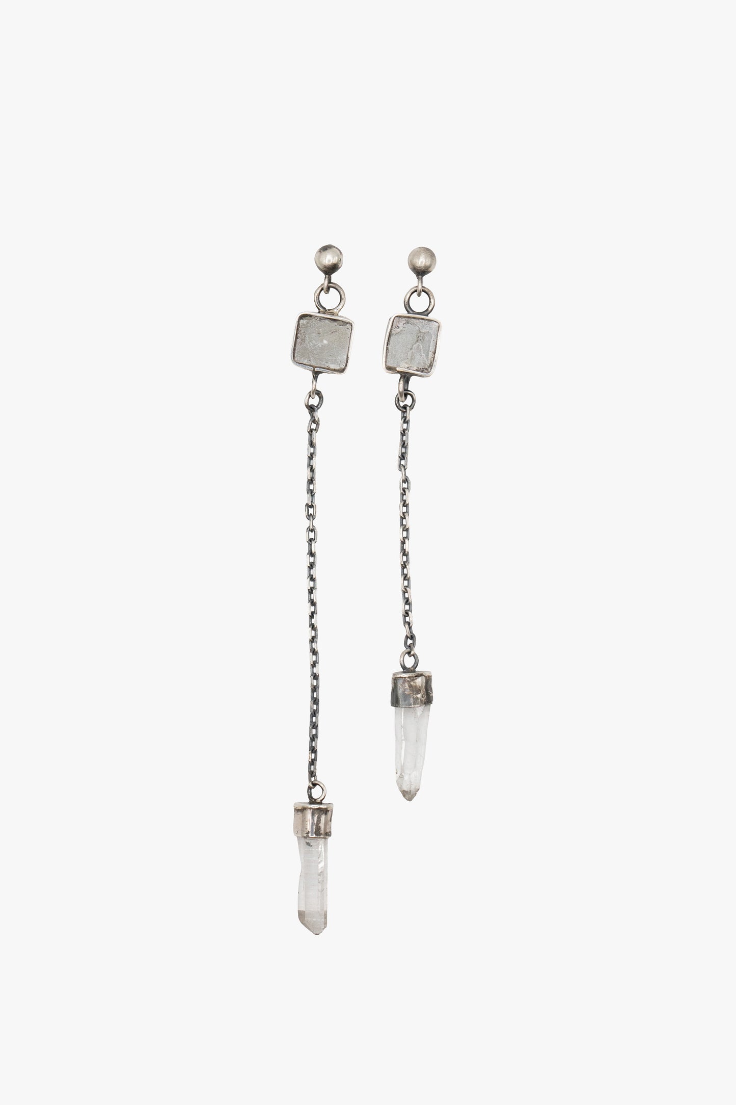 EX20 Long hanging quartz earring