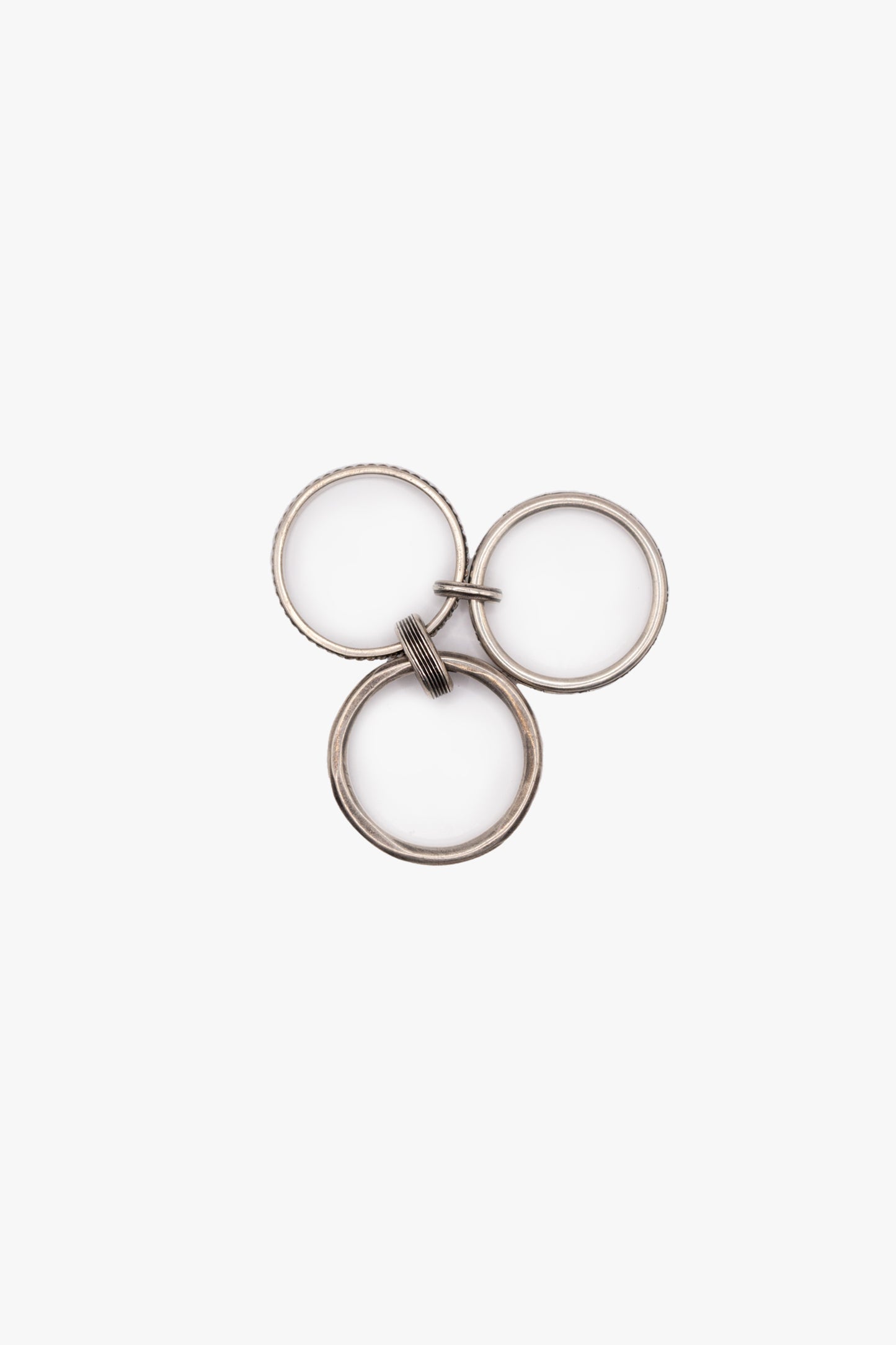 Connected ring traces