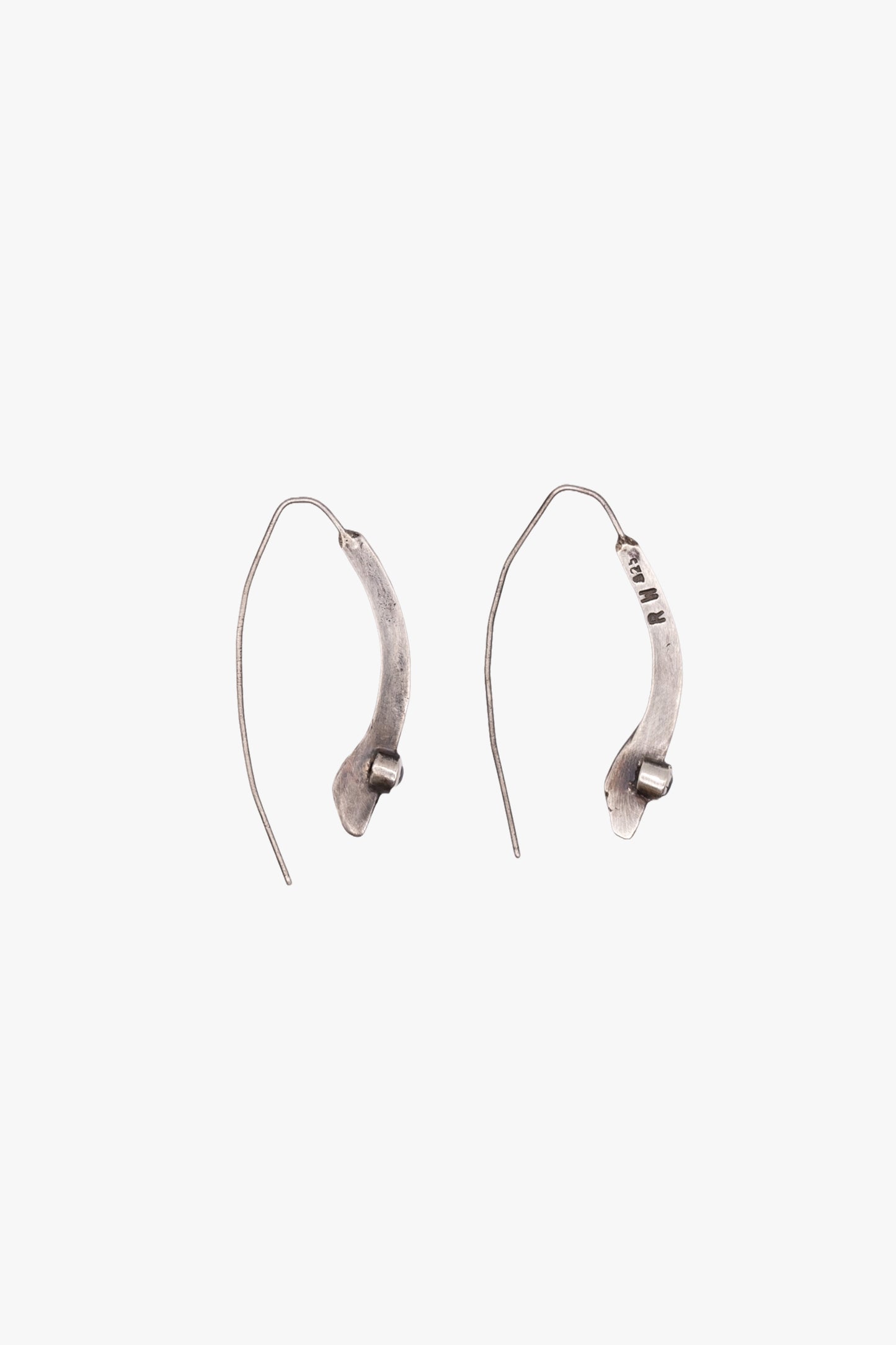 EX10 Curved Silver earring