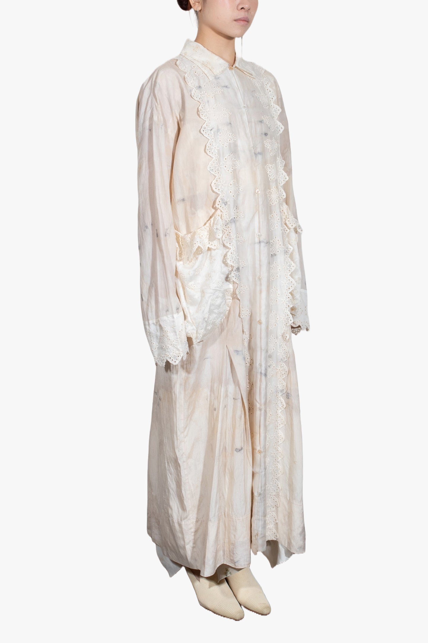Embroidery long Shirt