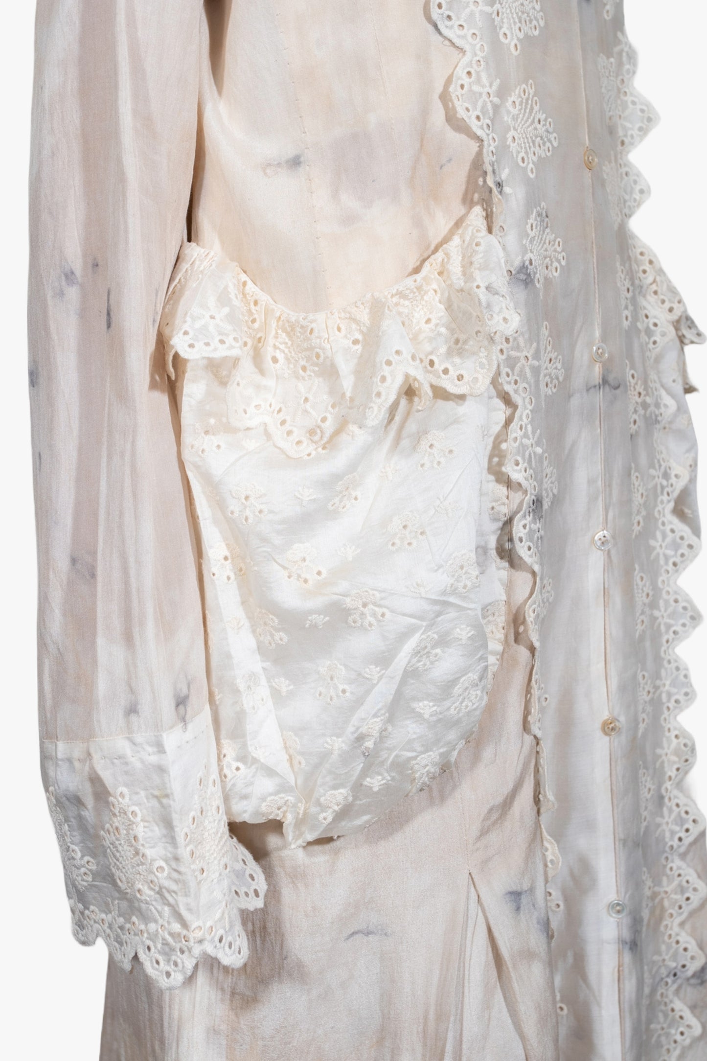 Embroidery long Shirt