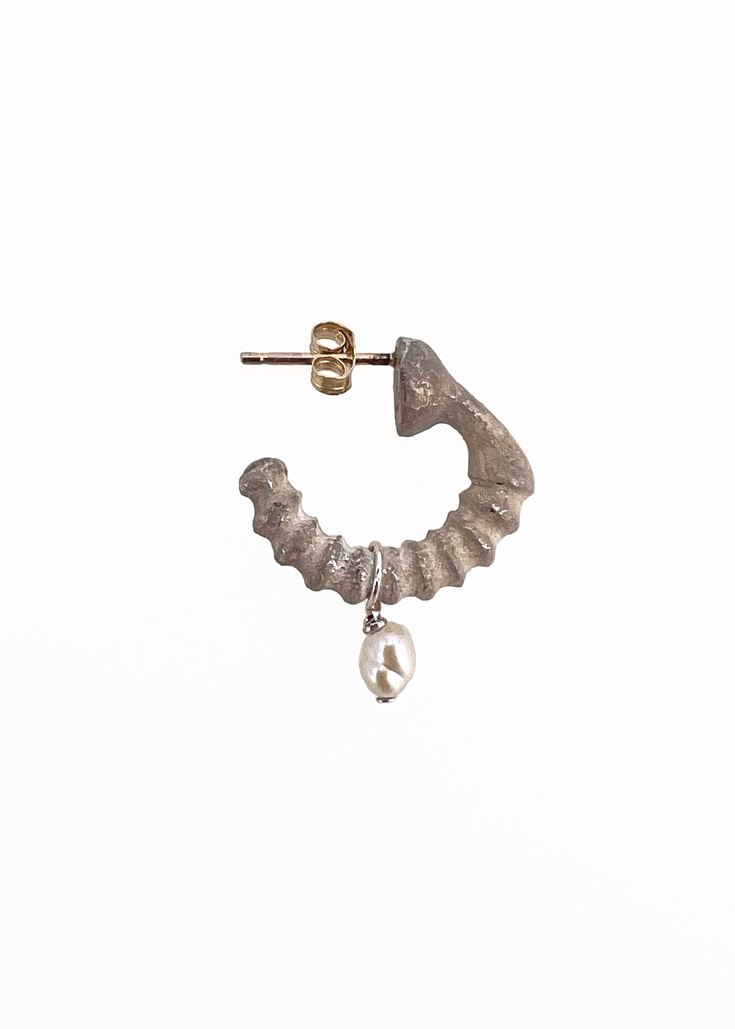 Bone Earring No.3 Small with 1 fresh water pearl