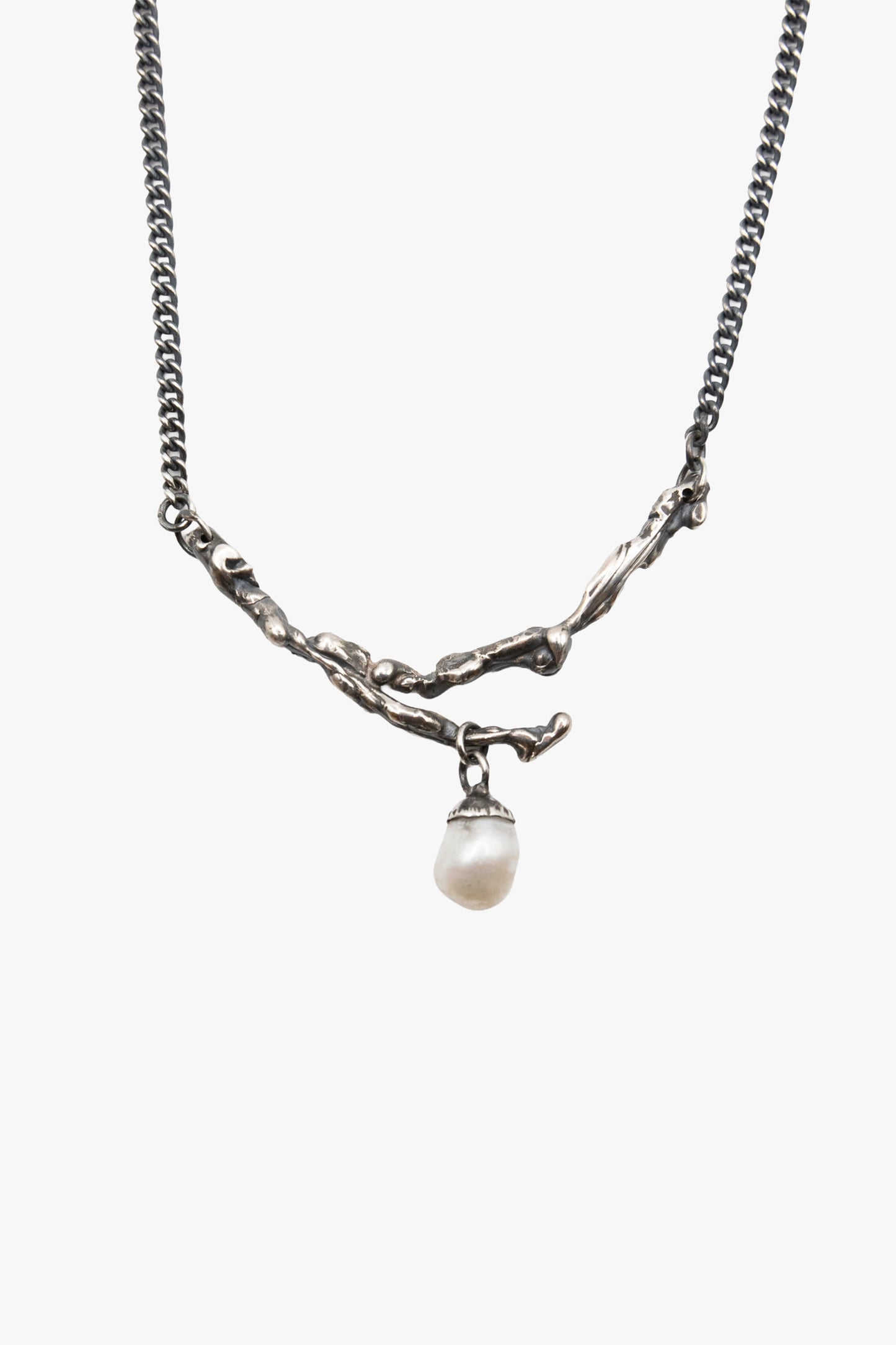 NX09 Pearl necklace