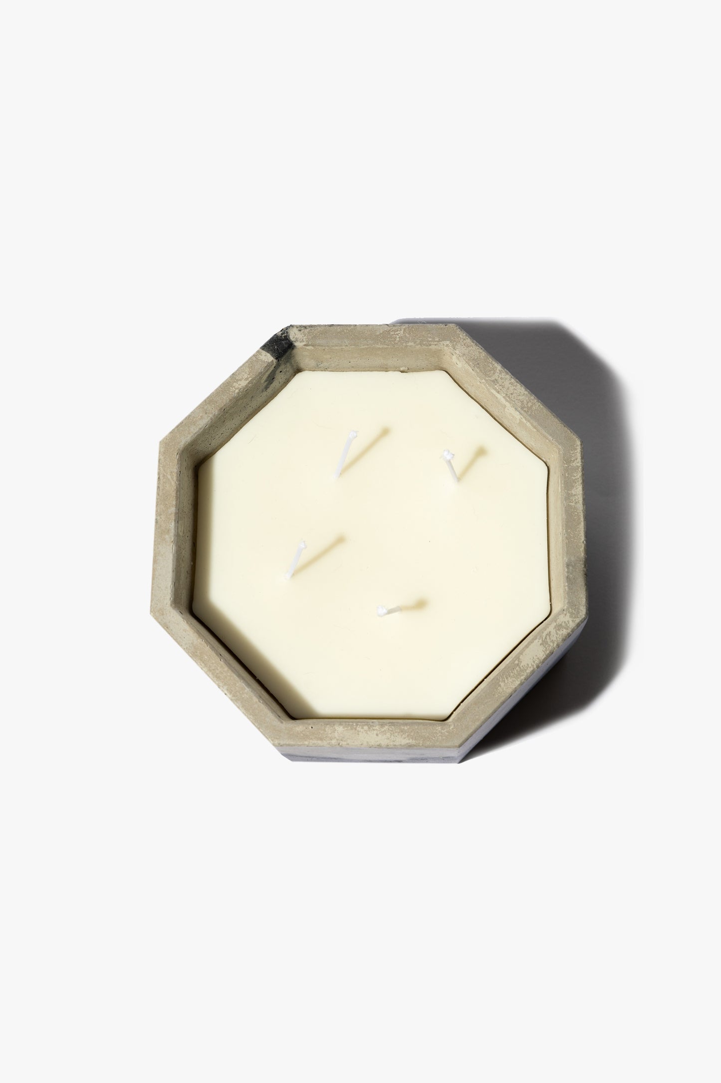 BC5- Large candle