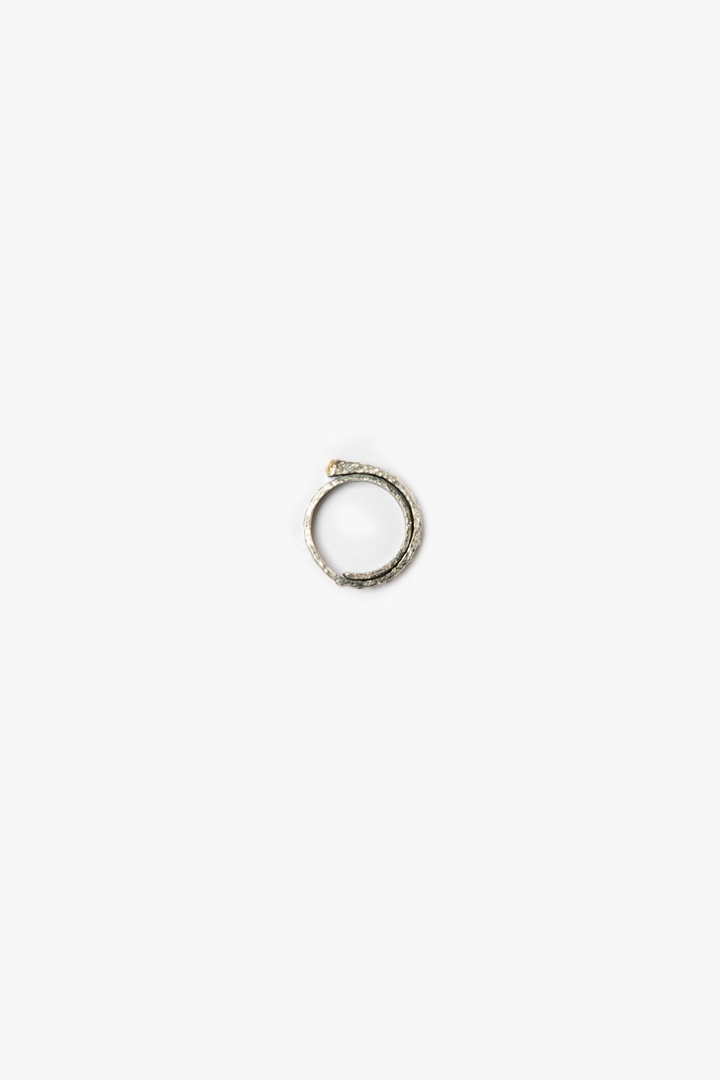 NOMAD classic ring S with Green Sapphire