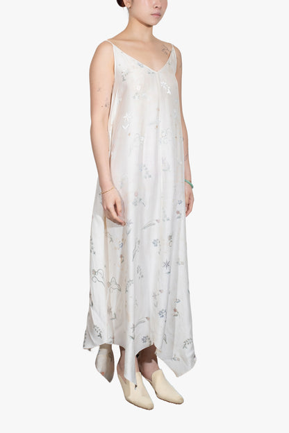 Hoary dress with asymmetric hem