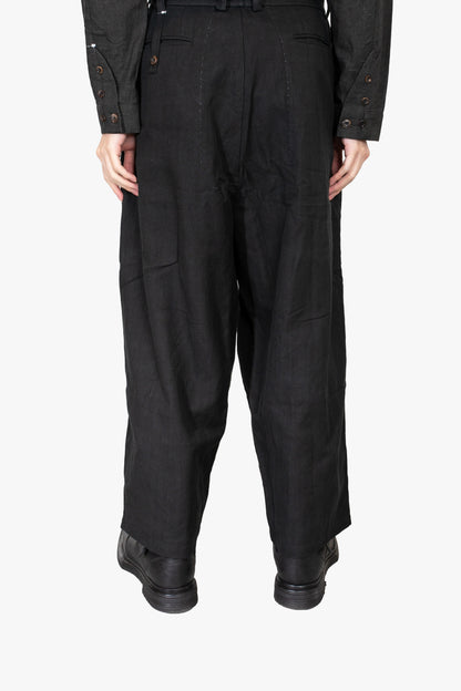 Embossed double pleats trousers