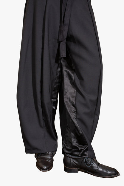 Black wool wide pants