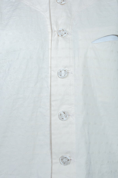 Mid- sleeve short jacket