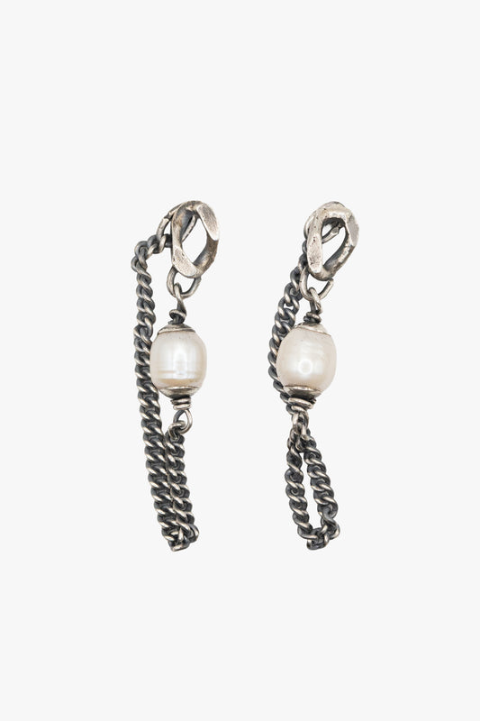 ED32 hanging pearl earring