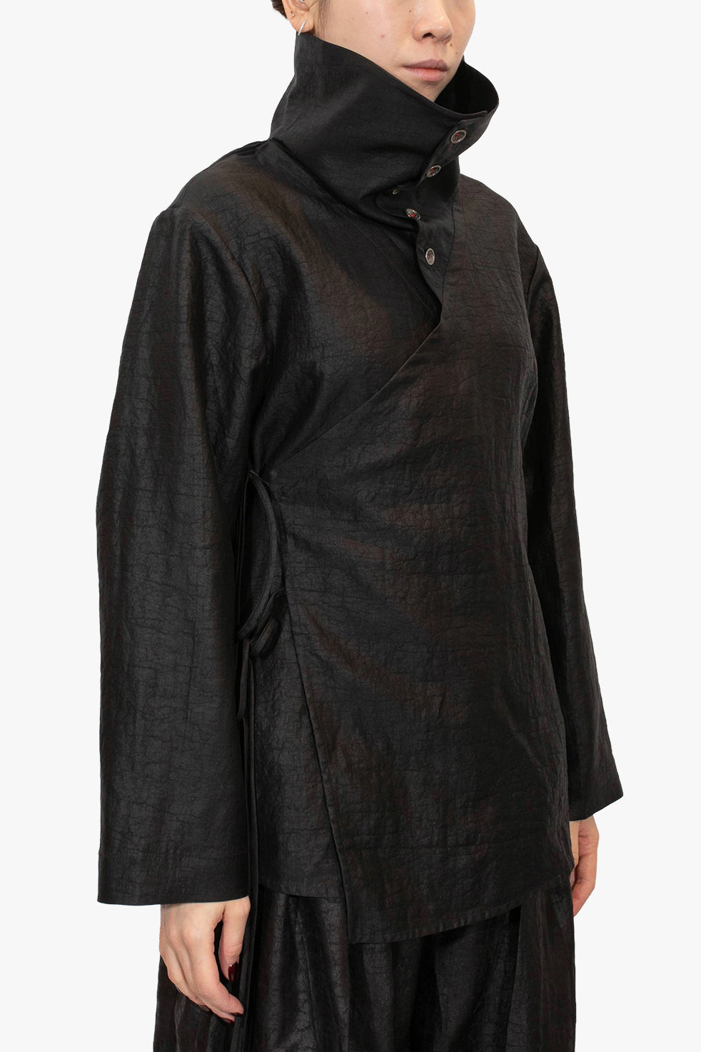 High collar fold shirt