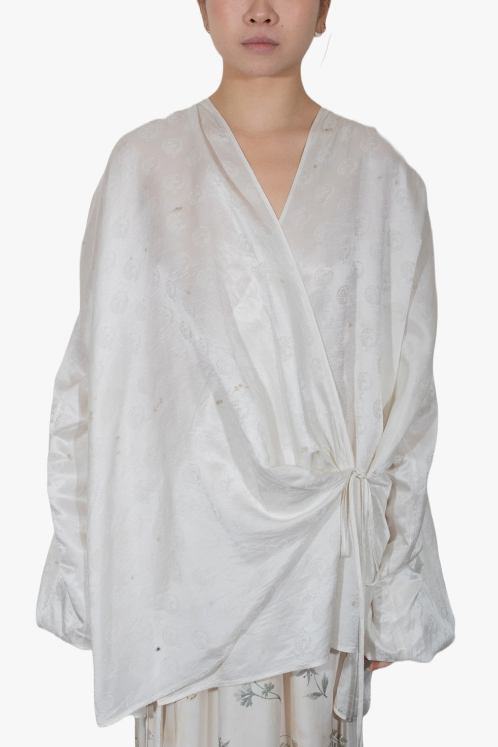 Hoary shirt with stripes