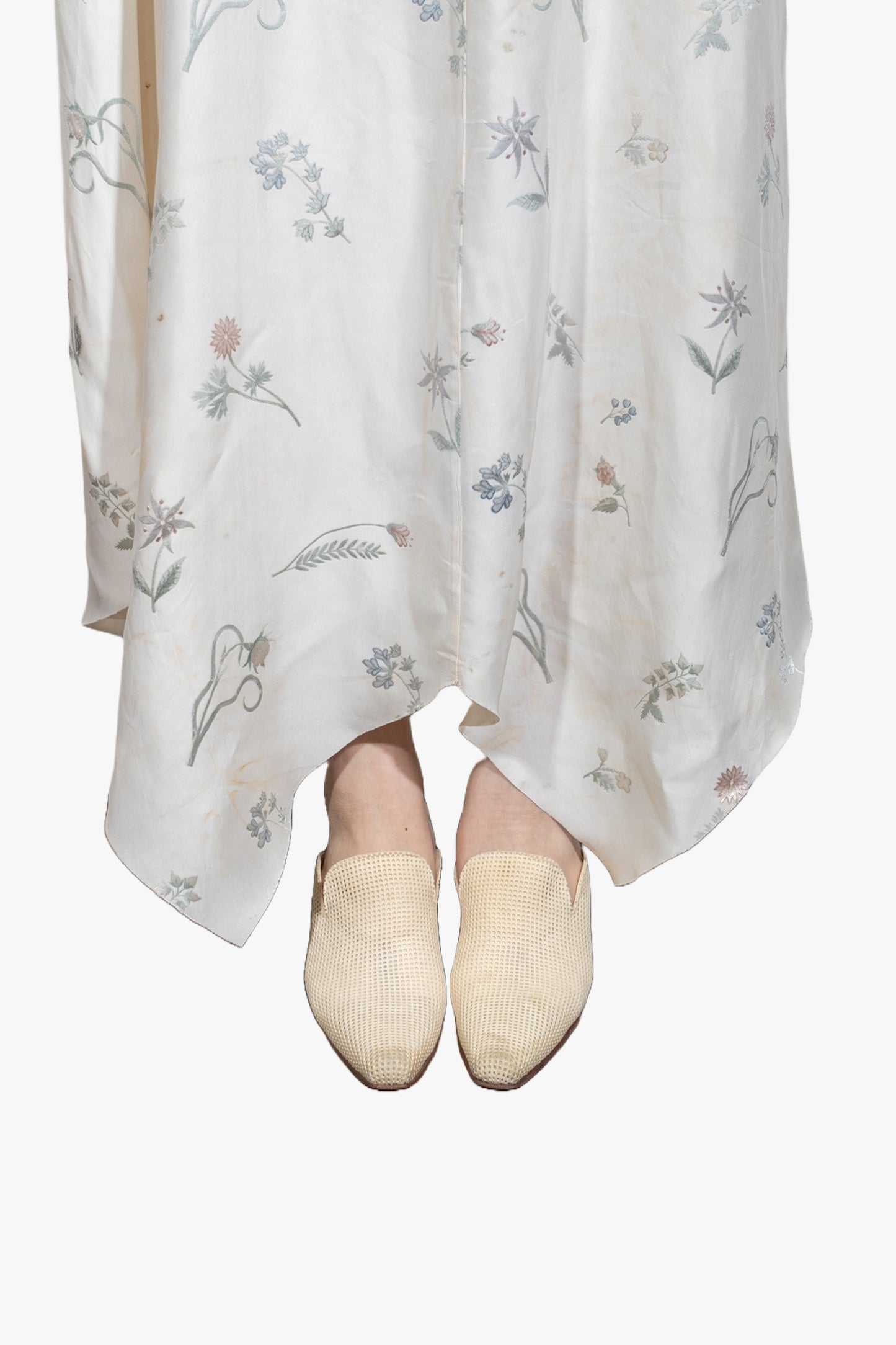 Hoary dress with asymmetric hem