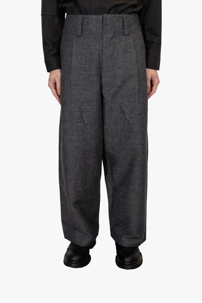 Tailored single pleats trousers