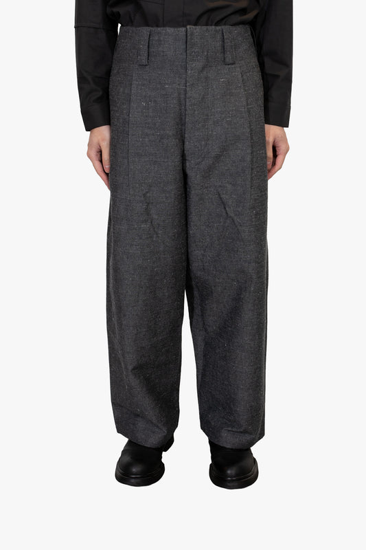 Tailored single pleats trousers