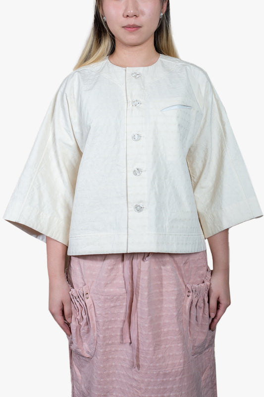Mid- sleeve short jacket