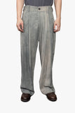 Front pleats tapered long trousers