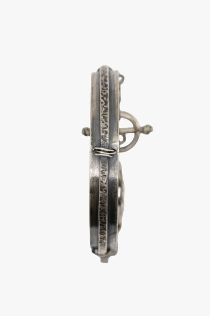 BX09 Curved Bar bracelet