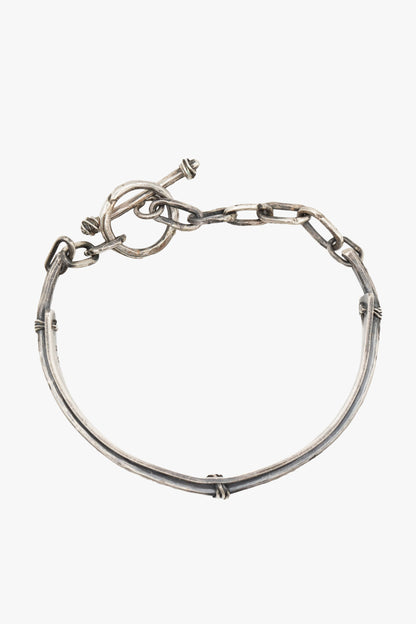 BX09 Curved Bar bracelet