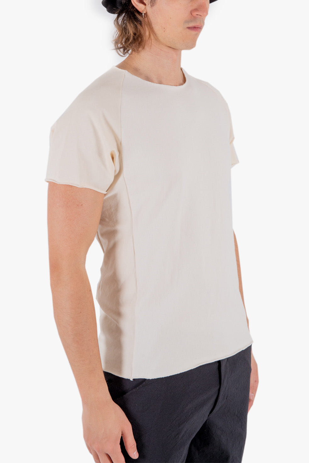 Raglan medium fit short sleeve T-shirt