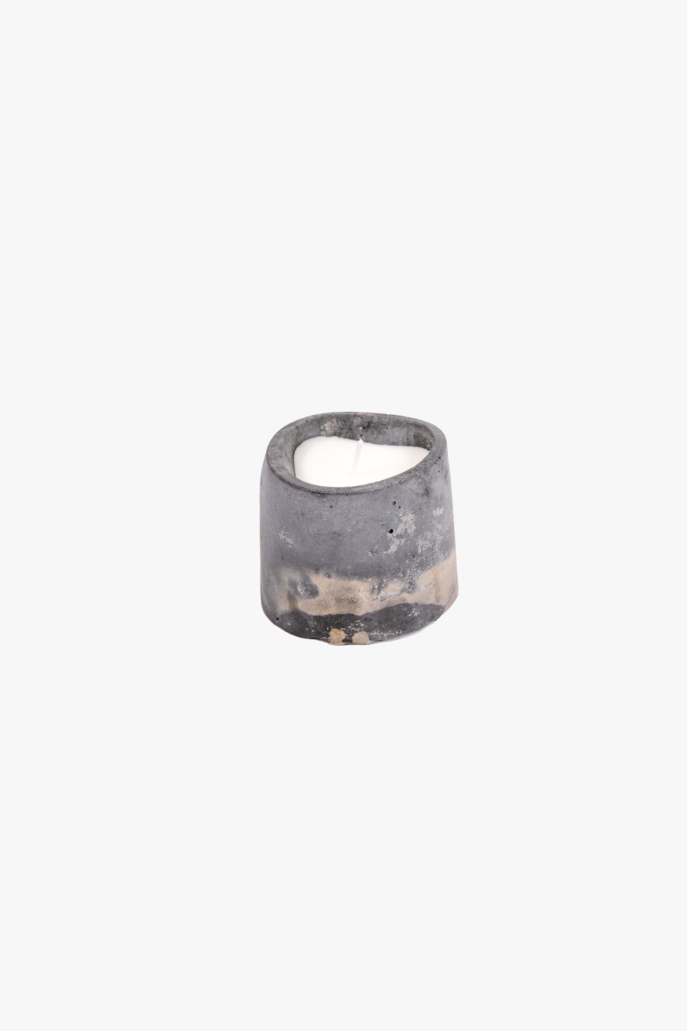 CB2 asymmetry round candle